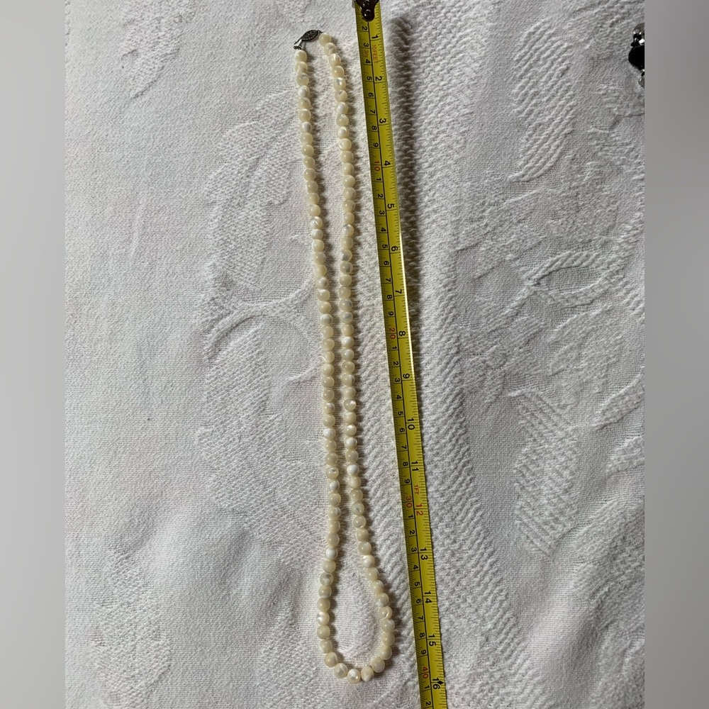 VTG shell bead necklace - vintage